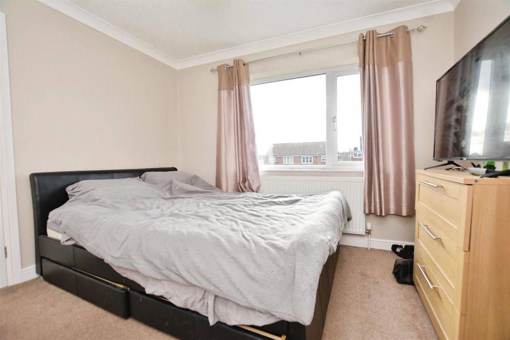 Additional image 11 of 2 bed semi-detached house for saleLunns Crescent, Barton-Upon-Humber DN18