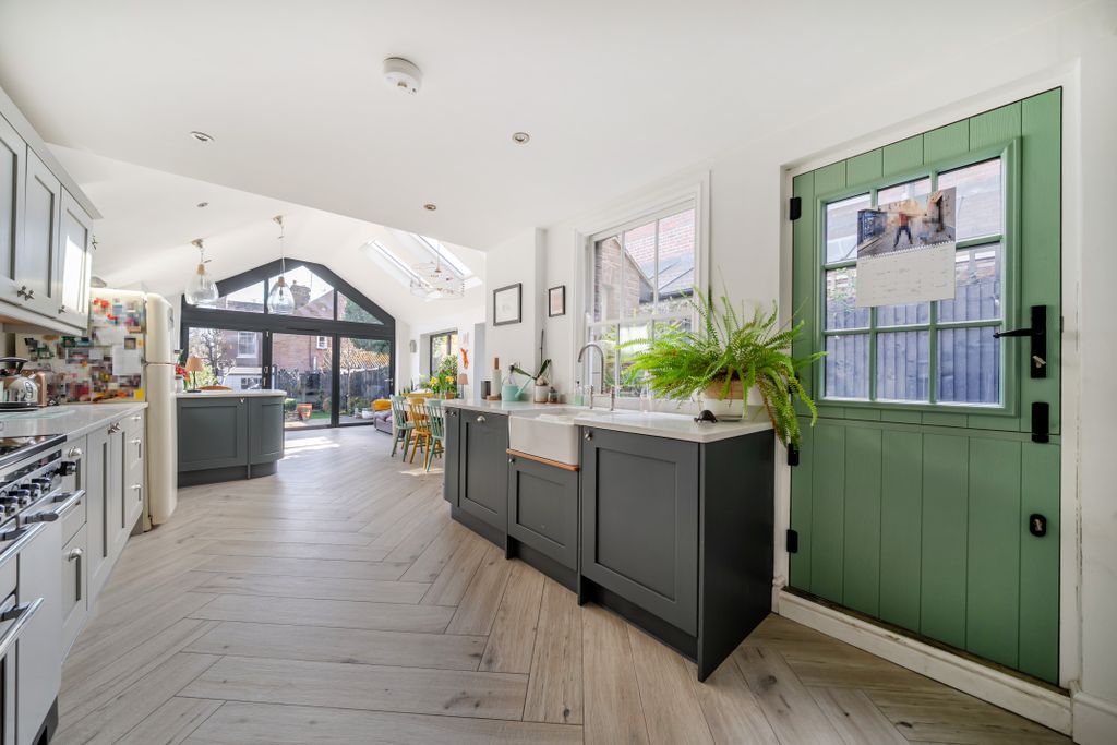 Additional image 3 of 4 bed terraced house for saleKings Road, Berkhamsted HP4