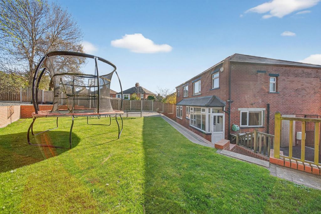 Additional image 25 of 4 bed detached house for saleLynwood Mount, Wortley, Leeds LS12