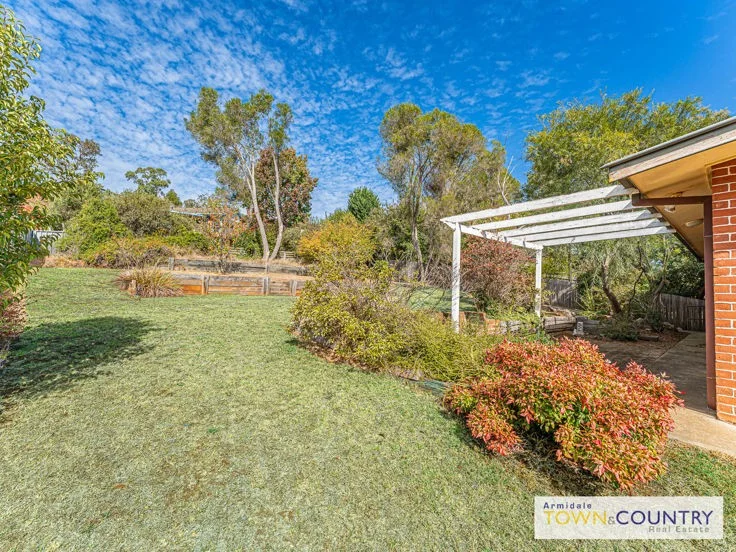 Additional image 2 of 6 Donegal Terrace, Armidale NSW 2350
