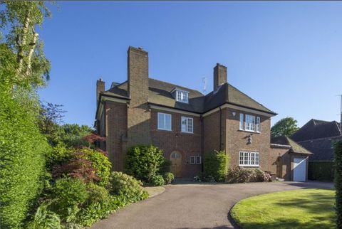 Neville Drive, Hampstead Garden Suburb N2