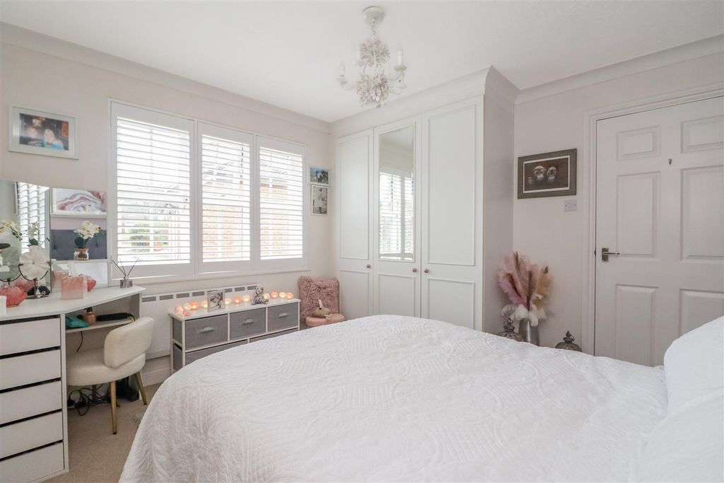 Additional image 9 of 1 bed flat for saleRosehill, Billingshurst RH14