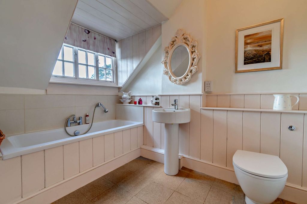 Additional image 28 of 5 bed property for saleOxford Road, Banbury OX16