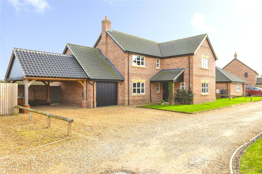 4 bed detached house for saleHarper Close, Shropham, Attleborough, Norfolk NR17
