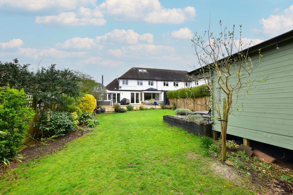 Additional image 22 of 4 bed semi-detached house for saleGallows Hill Lane, Abbots Langley WD5