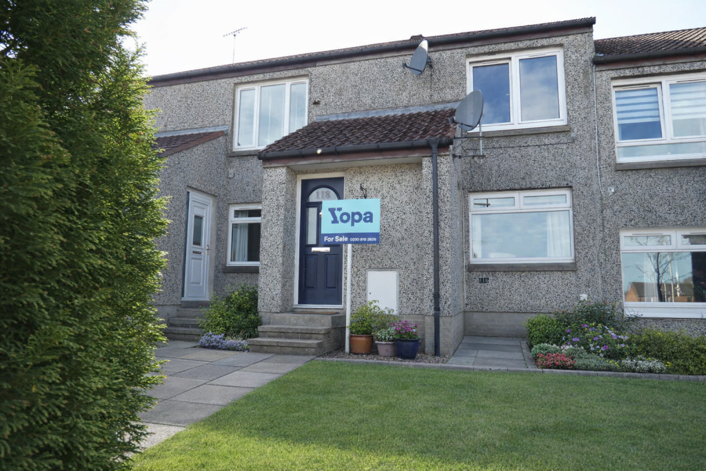 Lee Crescent North, Aberdeen, AB22