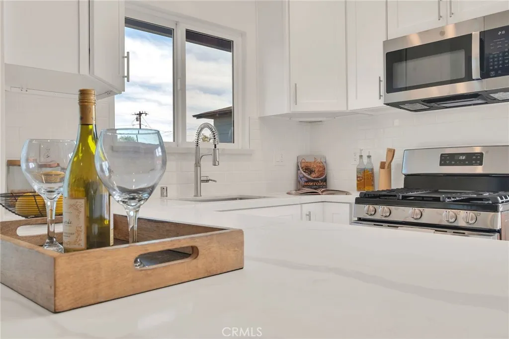 Additional image 11 of 3827 Lomina Ave, Long Beach, CA 90808