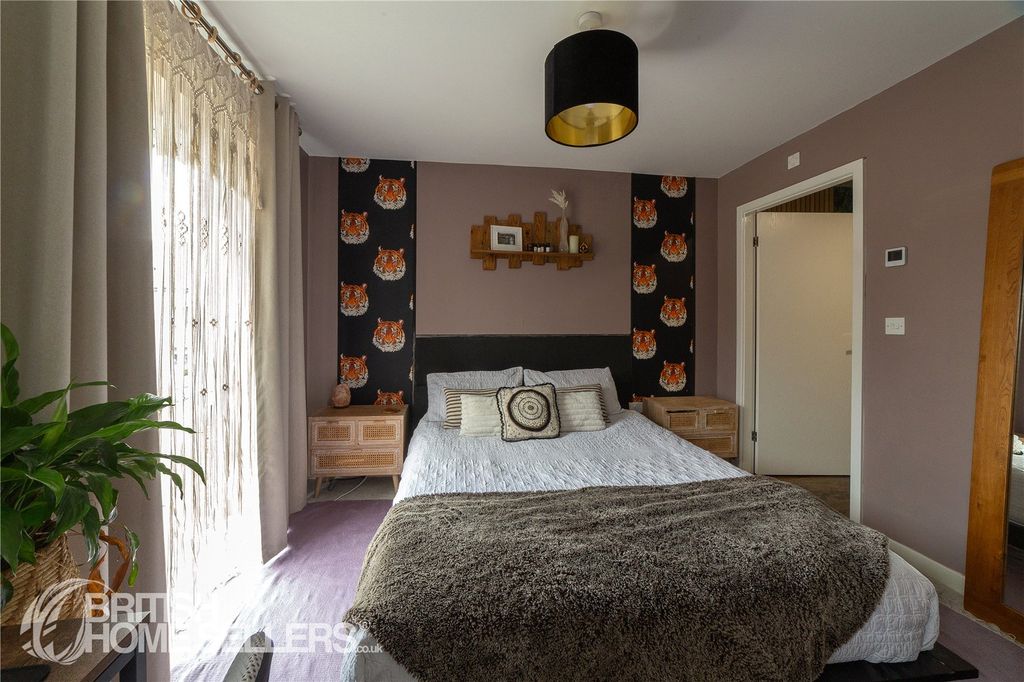 Additional image 15 of 4 bed end terrace house for saleWoodyard Avenue, Chesterfield, Derbyshire S41