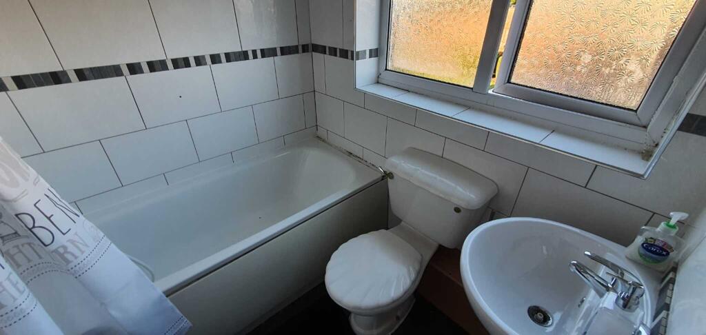 Additional image 4 of X1 Room available, Pooltail Walk, Northfield, Birmingham, B31