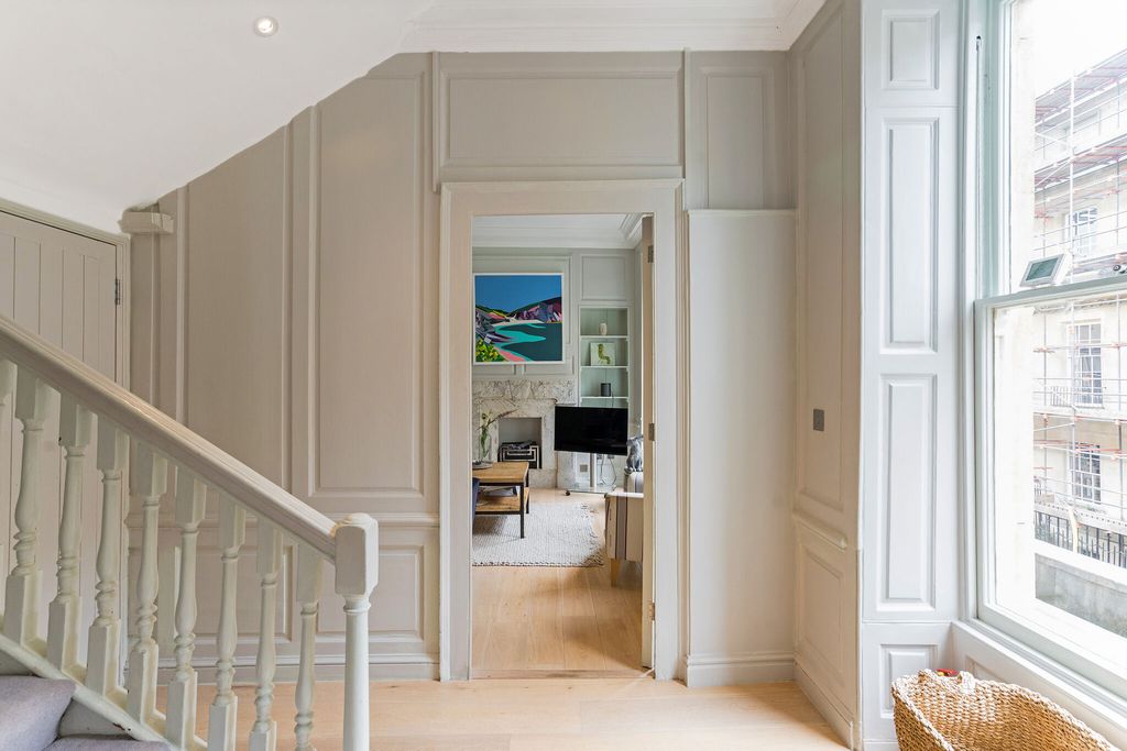 Additional image 8 of 3 bed flat for saleWood Street, Bath BA1