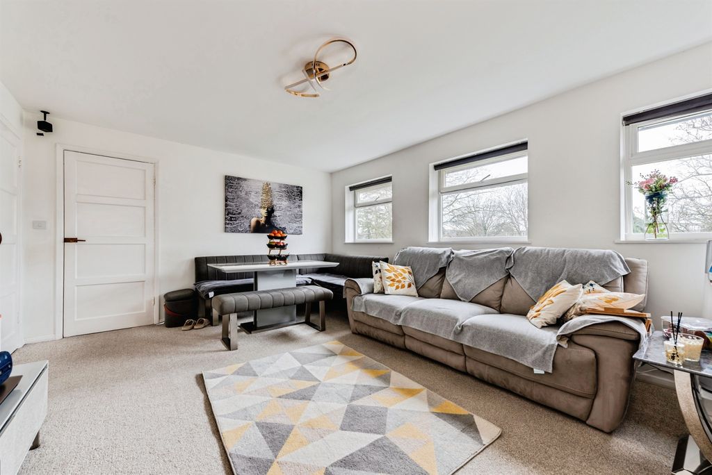 Additional image 4 of 2 bed maisonette for saleBoxhill Walk, Abingdon OX14