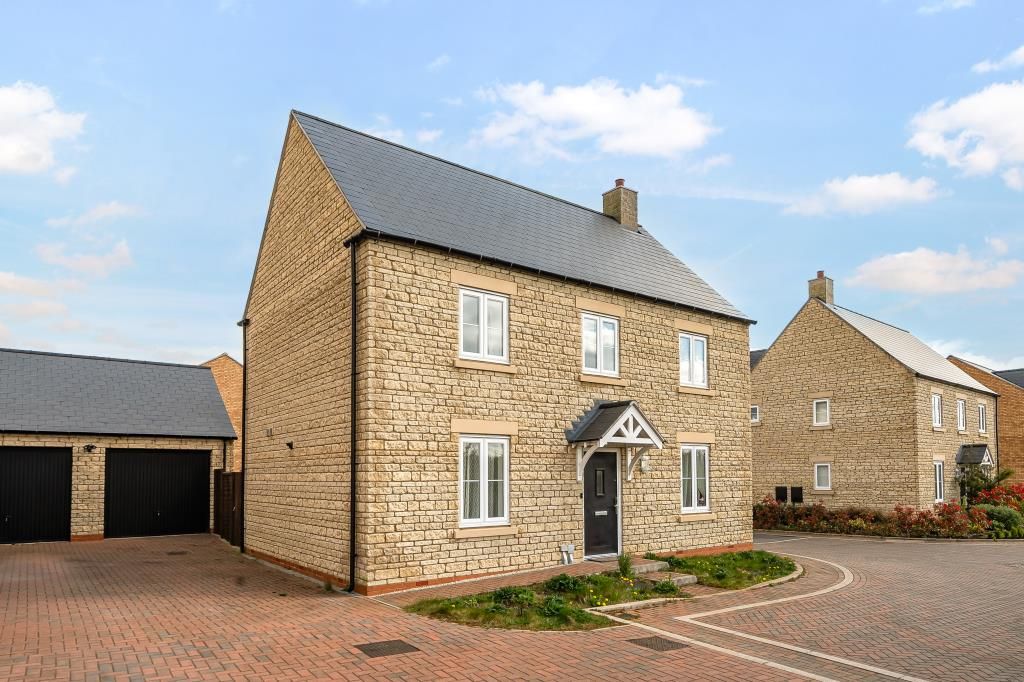4 bed detached house for saleHardmead, Kingsmere, Bicester, Oxfordshire OX26