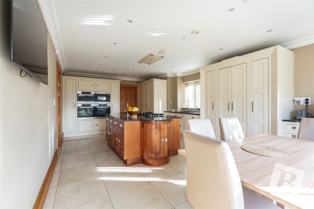 Additional image 5 of 5 bed detached house for saleSt. Marys Lane, Upminster RM14