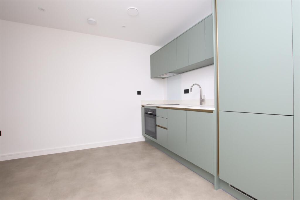 The Willows, Windsor Bridge Road, Bath, BA2