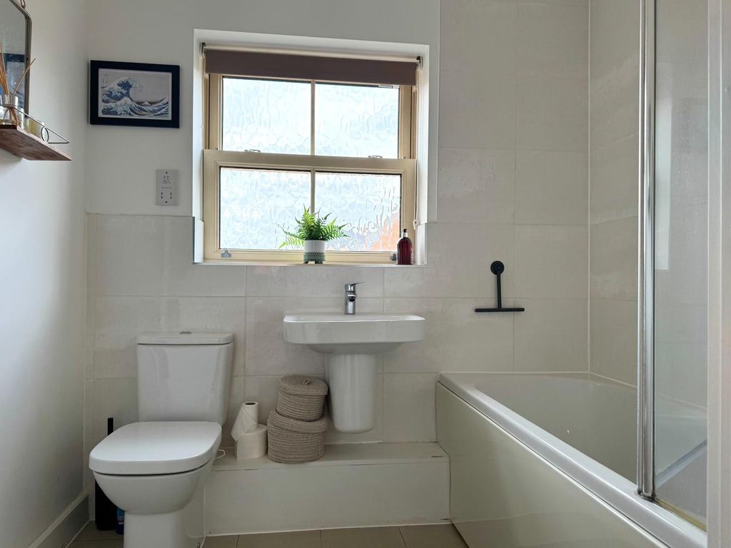 Additional image 10 of 1 bed flat for saleFlanders Close, Bicester OX26