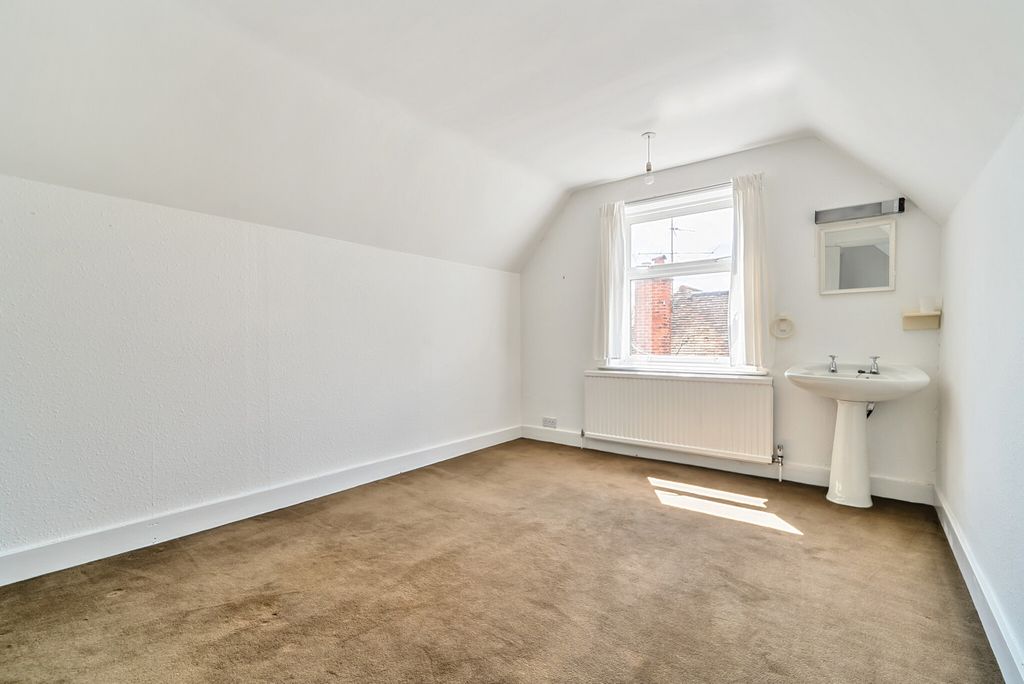 Additional image 7 of 6 bed detached house for saleNorthcourt Avenue, Reading, Berkshire RG2