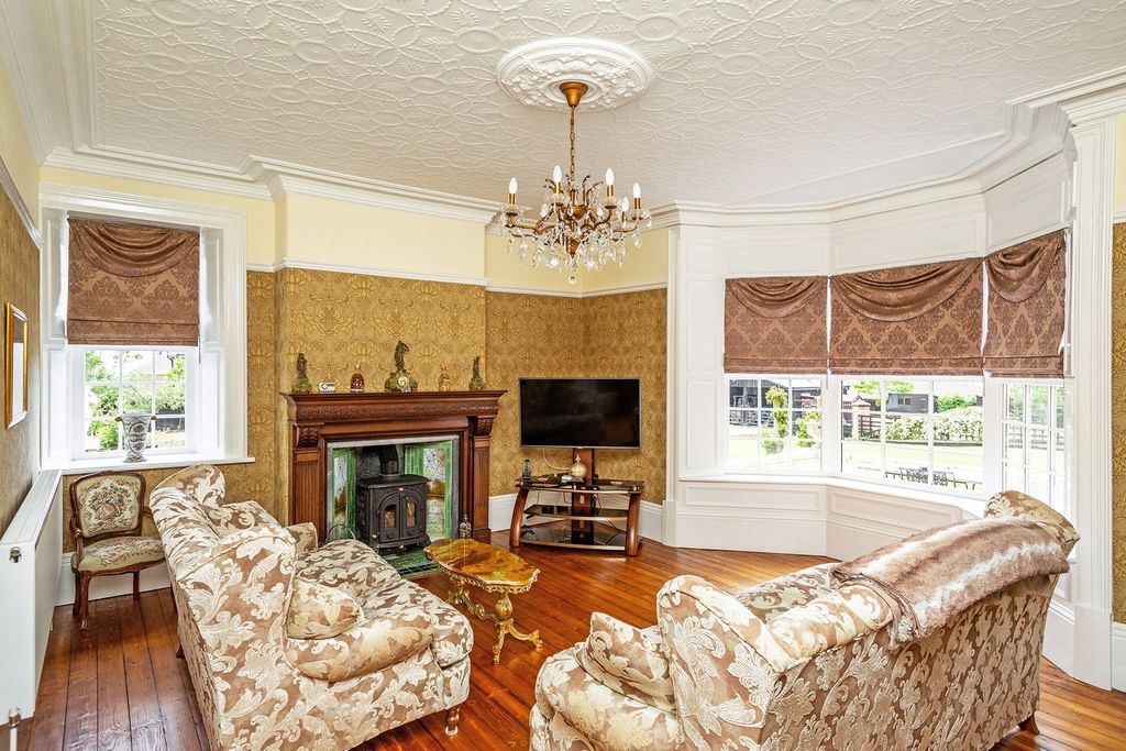 Additional image 6 of 5 bed property for saleBroad Street, Hoyland, Barnsley S74