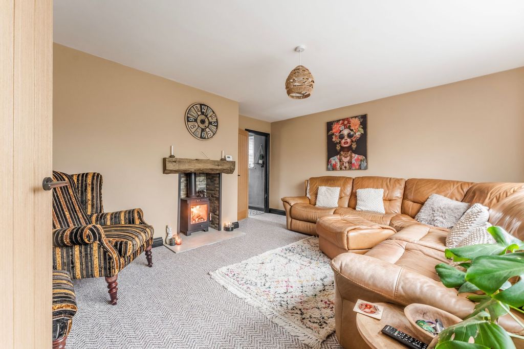 Additional image 2 of 3 bed detached bungalow for saleConey Hill, Beccles NR34