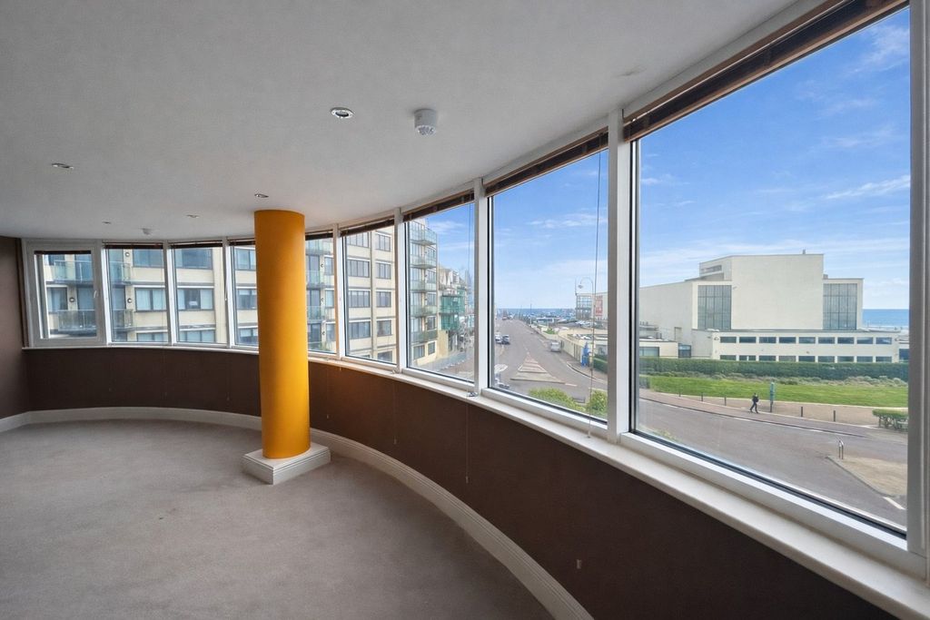 Additional image 13 of 3 bed flat for sale2 Egerton Road, Bexhill On Sea TN39