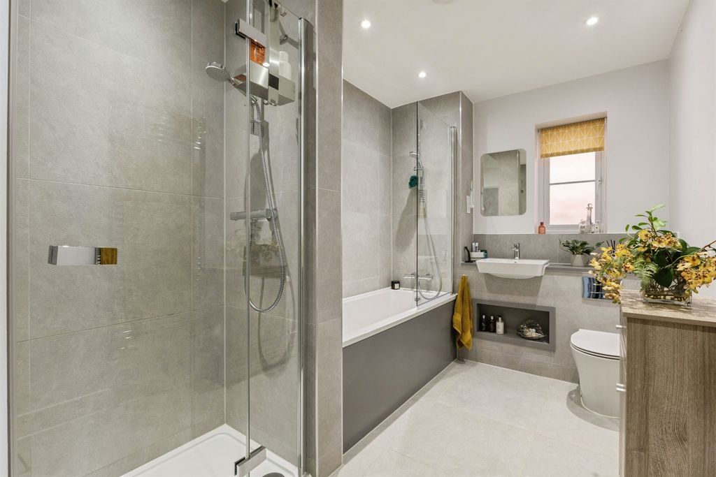 Additional image 13 of 4 bed link detached house for saleLinnet Drive, Attleborough NR17