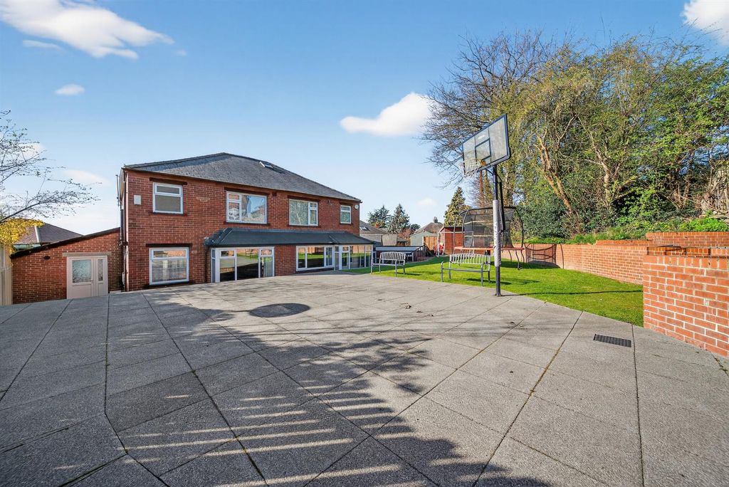 Additional image 26 of 4 bed detached house for saleLynwood Mount, Wortley, Leeds LS12