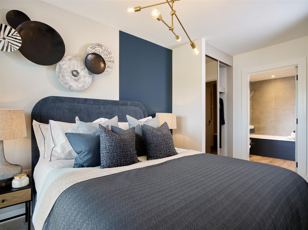 Additional image 7 of 2 bed flat for saleBankside Gardens, Flagstaff Road, Reading RG2