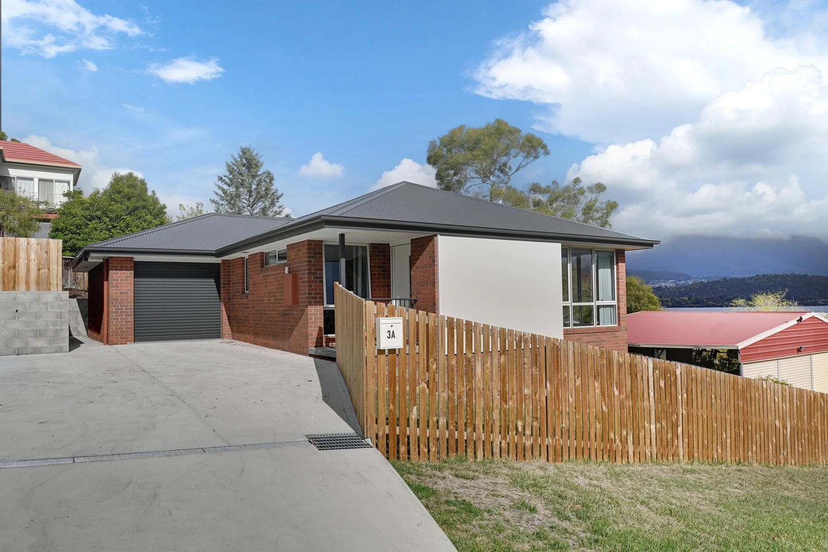 3a Sunnyside Road, Lindisfarne TAS 7015
