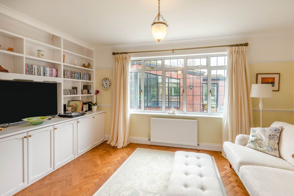 Additional image 10 of 6 bed detached house for saleNew Road, Weston Turville HP22