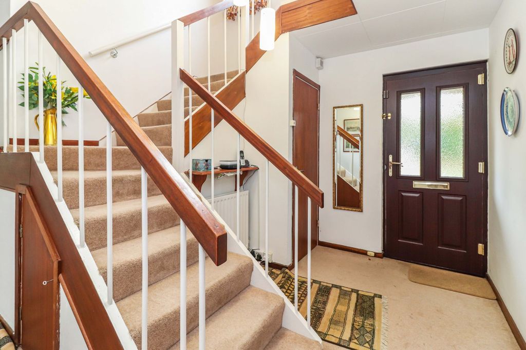 Additional image 14 of 5 bed detached house for saleEghams Wood Road, Beaconsfield, Buckinghamshire HP9