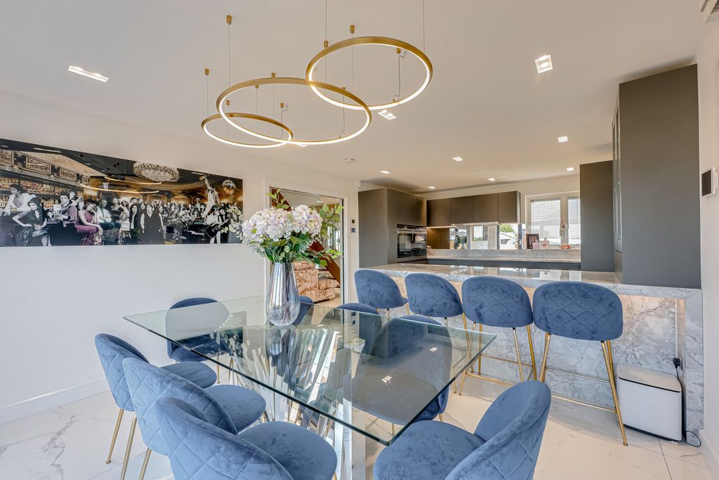 Additional image 14 of 5 bed detached house for saleHomestead Gardens, Hadleigh SS7