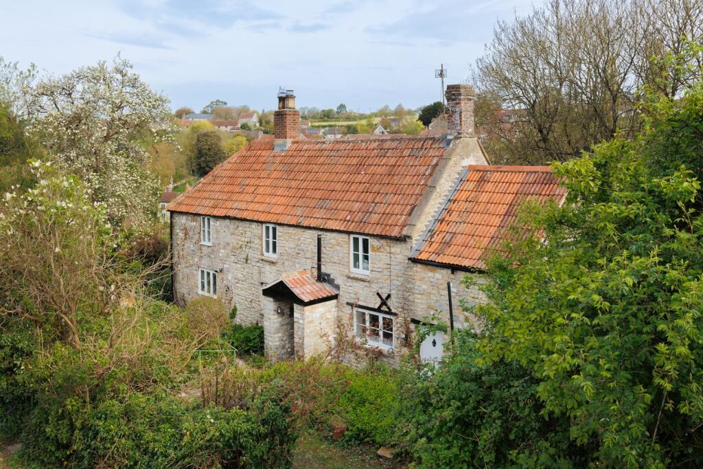 Hazel Mount, Pilton