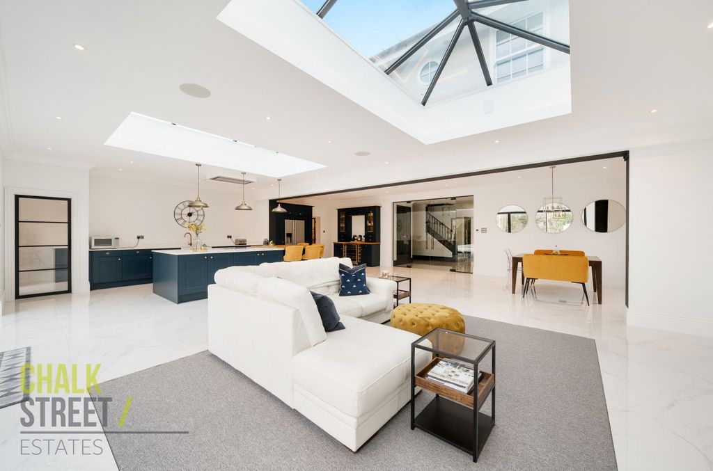 Additional image 9 of 5 bed detached house for saleWoodlands Avenue, Emerson Park RM11
