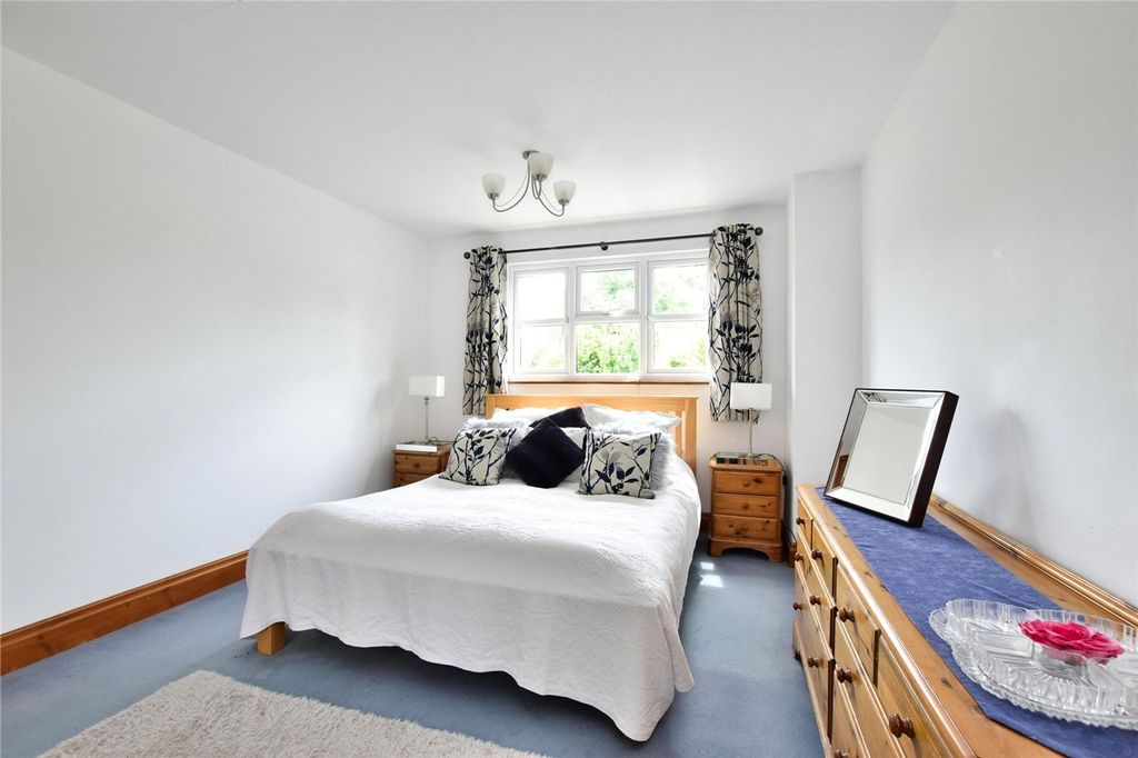 Additional image 18 of 4 bed semi-detached house for saleDairy Way, Abbots Langley WD5