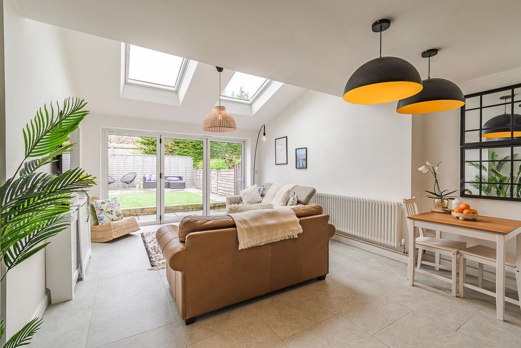 Additional image 17 of 4 bed terraced house for saleMarine Drive, Barry CF62