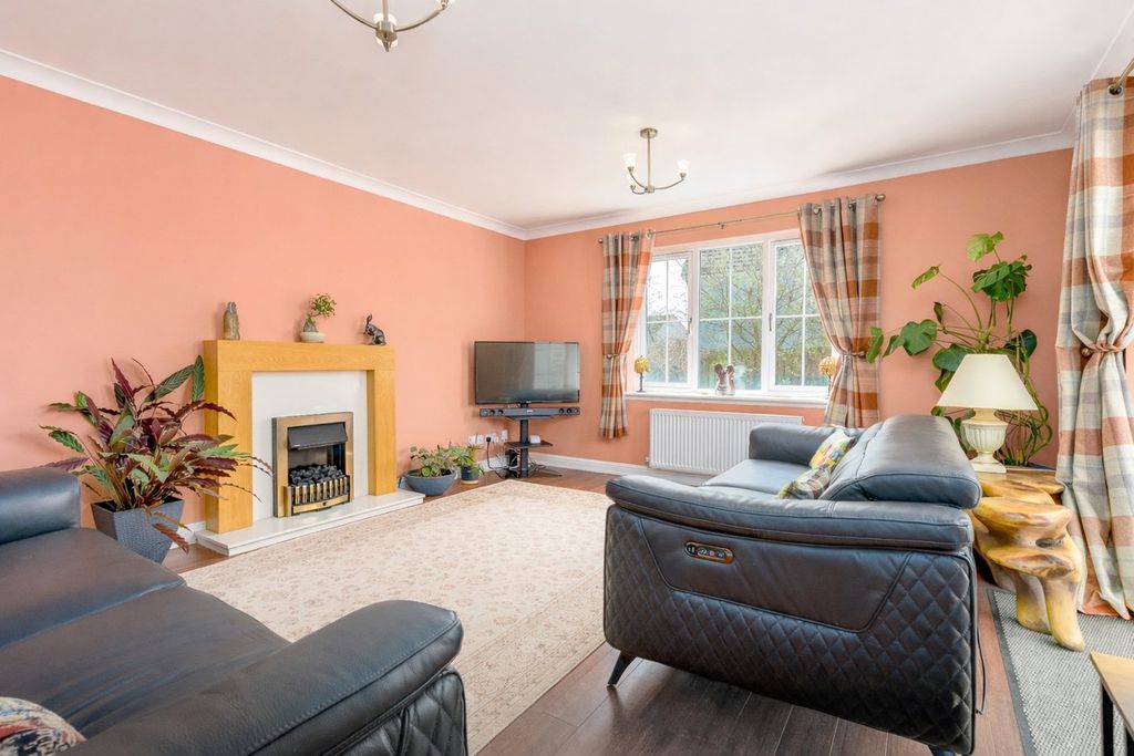 Additional image 8 of 4 bed detached house for saleMeadowpark Avenue, Bathgate EH48