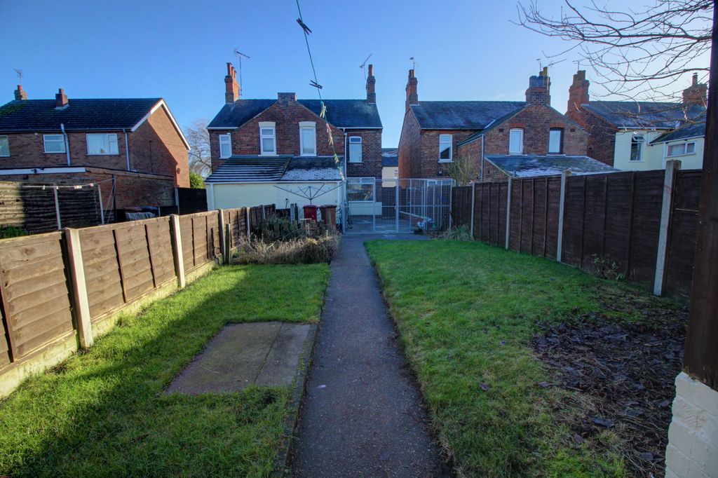 Additional image 11 of 3 bed semi-detached house for saleSilver Street, Barnetby DN38