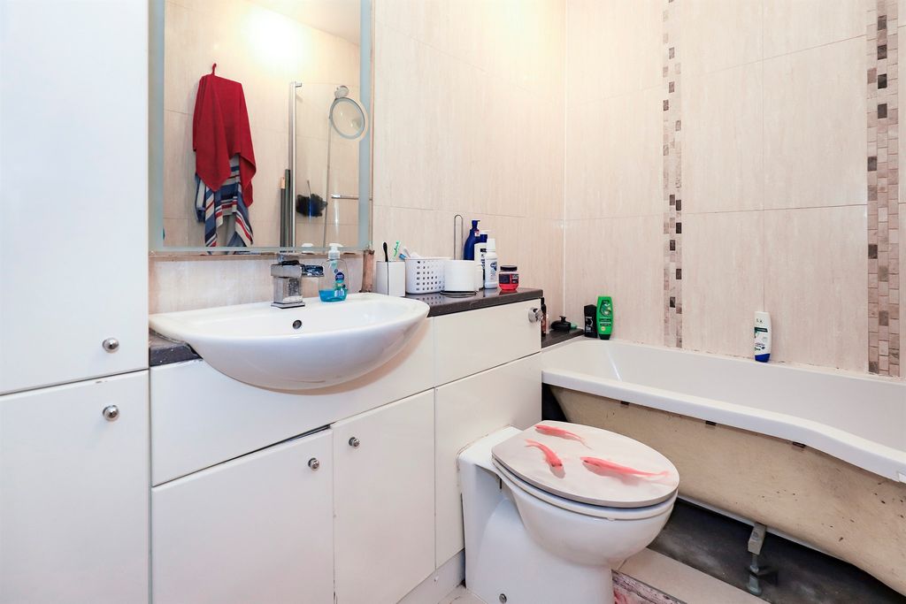 Additional image 11 of 3 bed flat for saleMeldon Drive, Bilston WV14