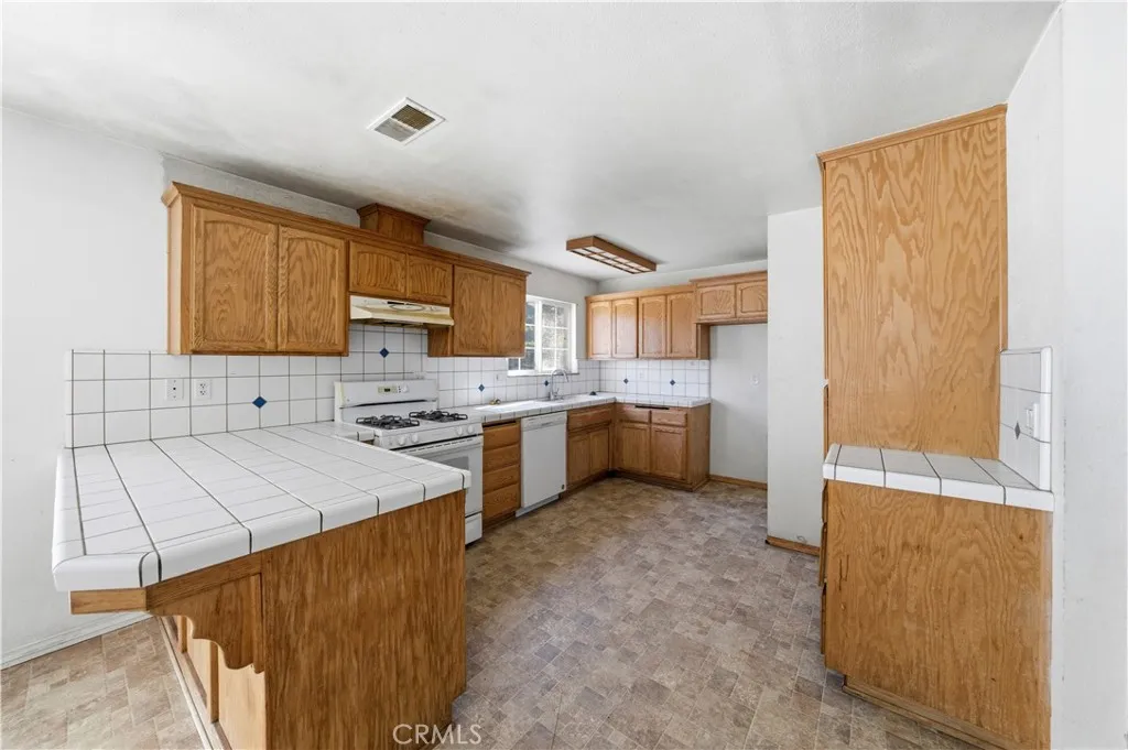 Additional image 11 of 1123 Valerie St, Santa Maria, CA 93454