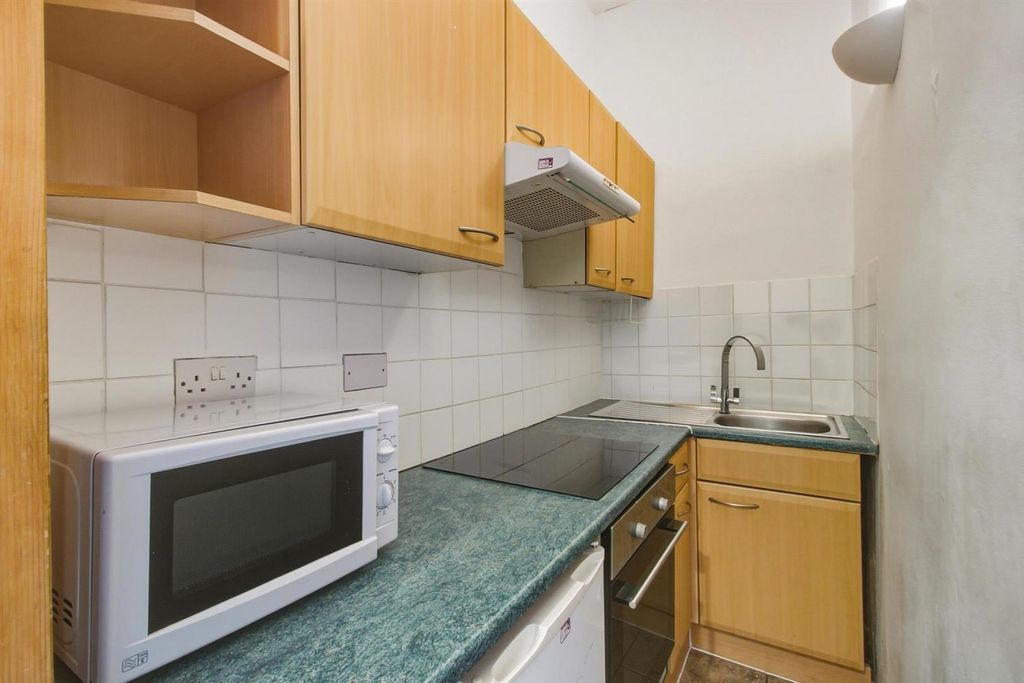 Additional image 9 of 2 bed flat for saleKnoxland Square, Dumbarton G82