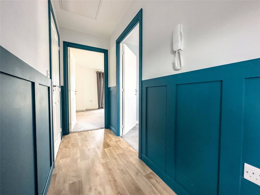 Additional image 9 of 1 bed flat for saleMossie Walk, Witney, Oxfordshire OX29