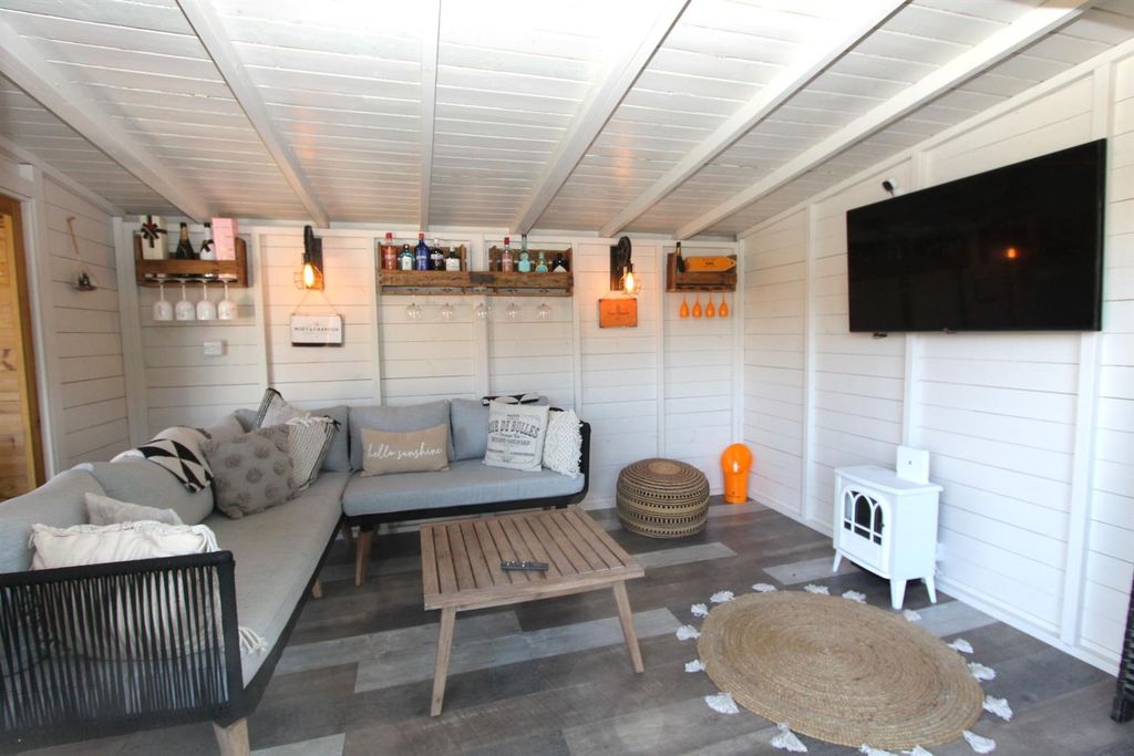 Additional image 29 of 4 bed barn conversion for saleHay Green Lane, Birdwell, Barnsley S70