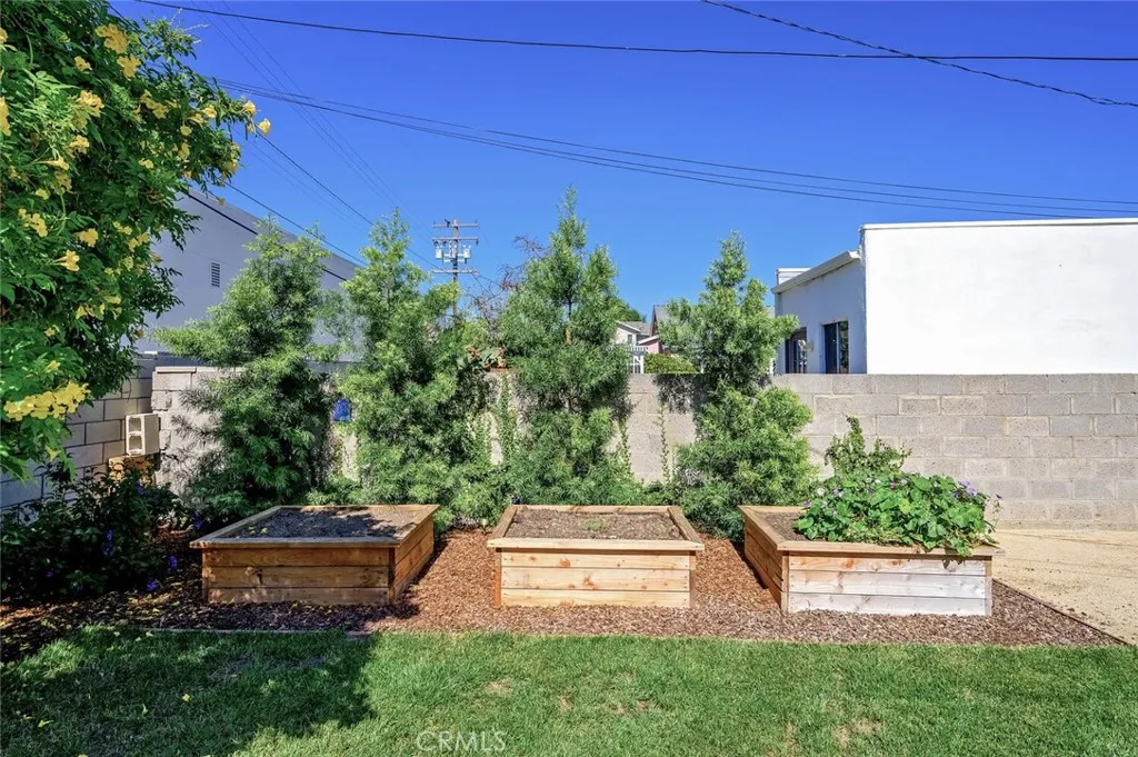 Additional image 57 of 246 S Bush St, Orange, CA 92868