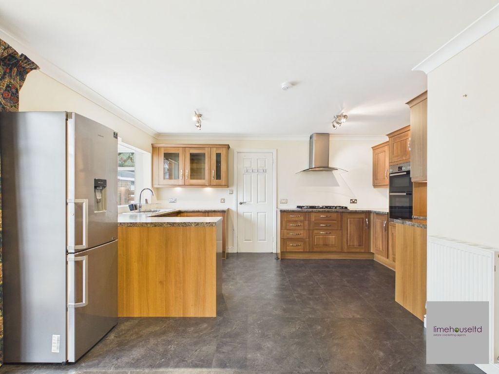 Additional image 9 of 4 bed bungalow for saleCardon Drive, Biggar ML12