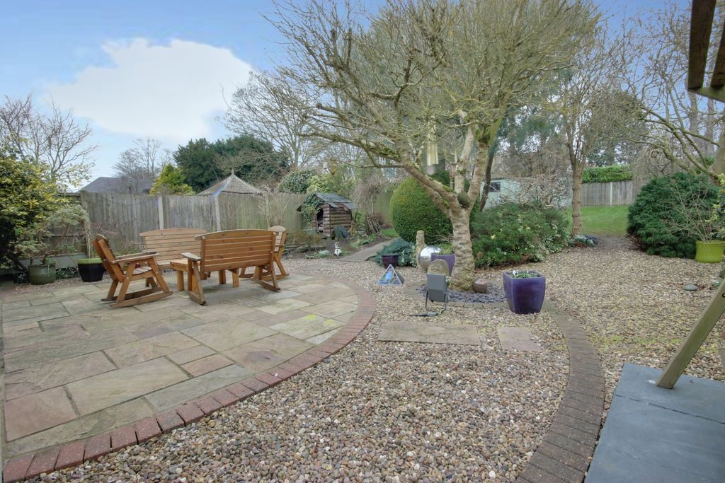 Additional image 2 of 4 bed detached house for sale20 Longcroft Park, Beverley HU17