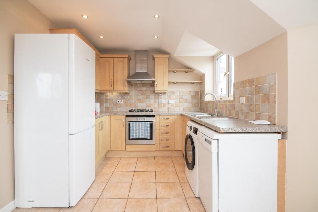 Additional image 3 of Stratford Gardens, Bromsgrove, Worcestershire, B60