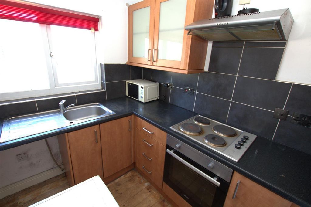 Additional image 8 of 2 bed flat for saleBroadwell Road, Middlesbrough TS4