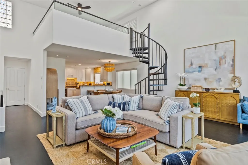 Additional image 9 of 720 Manhattan Beach Blvd, Manhattan Beach, CA 90266