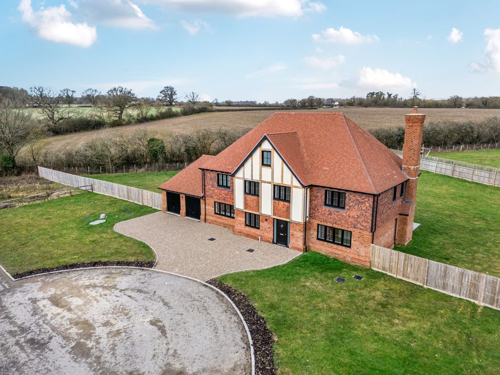 5 bed detached house for saleBears Green, Bears Lane, Great Chart, Ashford, Kent TN23