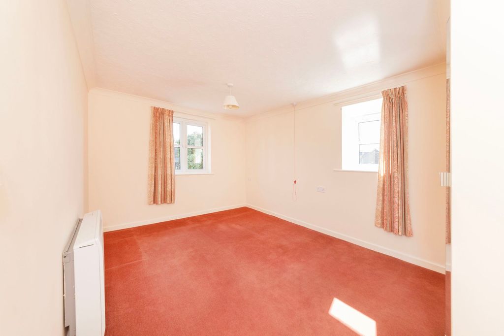 Additional image 8 of 2 bed flat for saleMill Stream Court, Abingdon OX14