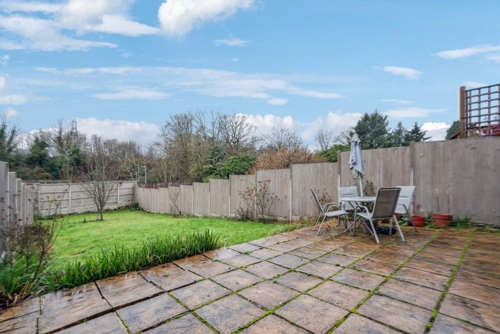 Additional image 23 of 5 bed terraced house for saleAlva Way, Carpenders Park, Watford WD19